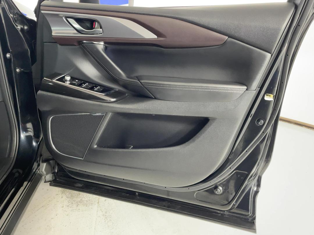 Photo '15' of Mazda CX-9