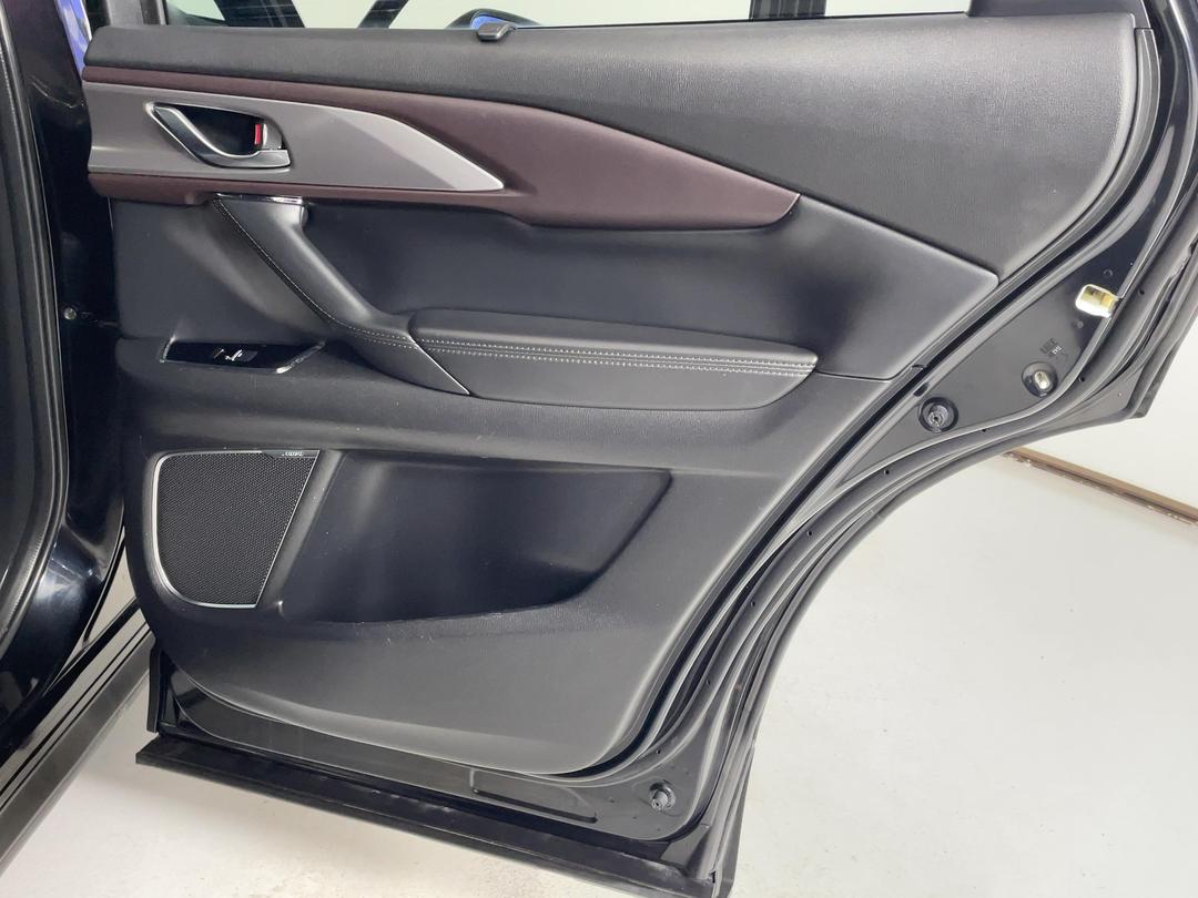 Photo '19' of Mazda CX-9