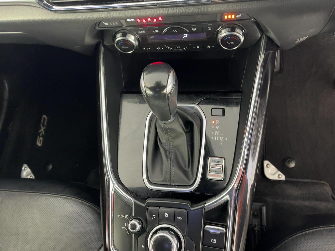 Photo '18' of Mazda CX-9