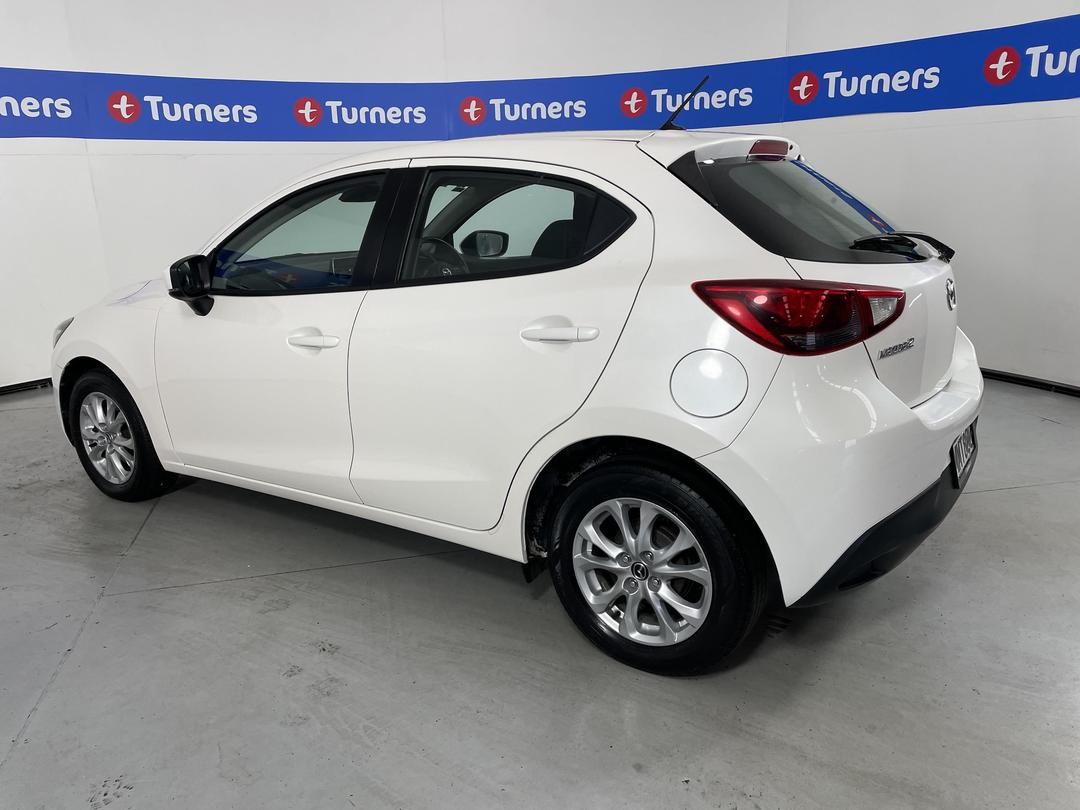 Photo '5' of Mazda Mazda2