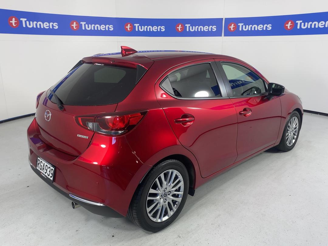 Photo '7' of Mazda Mazda2