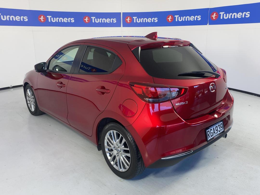 Photo '5' of Mazda Mazda2