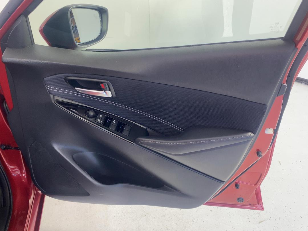 Photo '15' of Mazda Mazda2