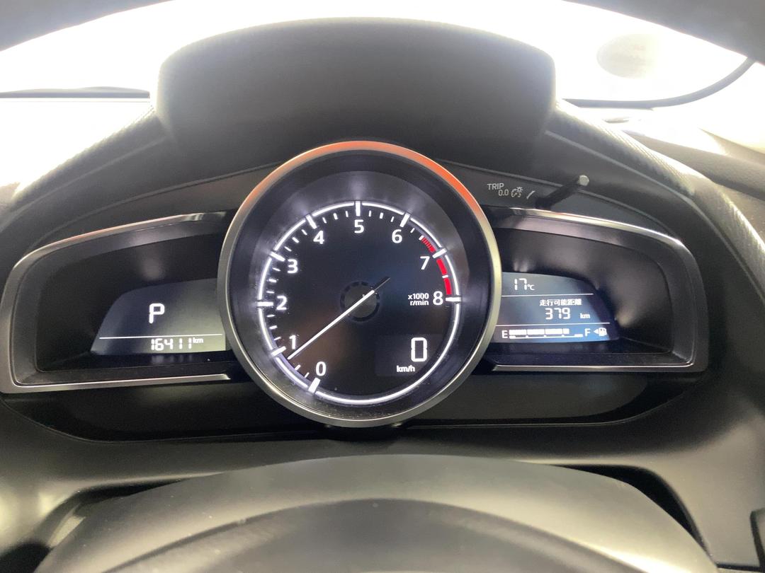 Photo '21' of Mazda Mazda2