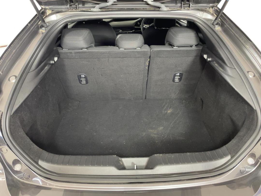 Photo '14' of Mazda Mazda3