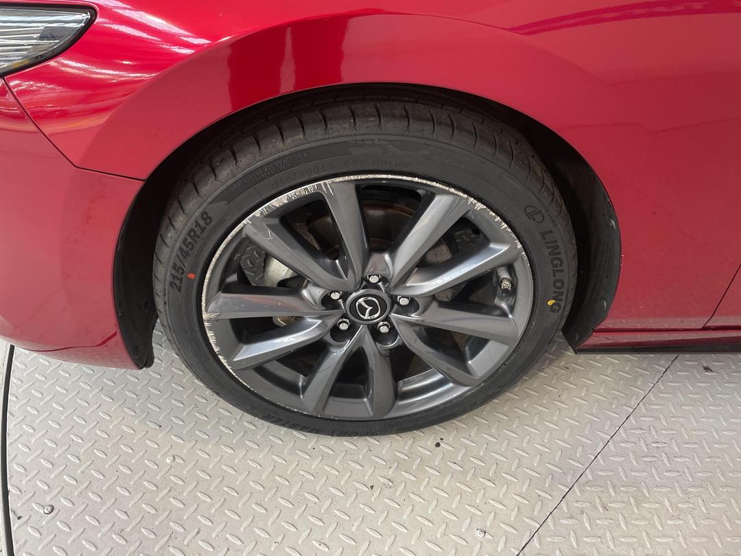 Photo '10' of Mazda Mazda3