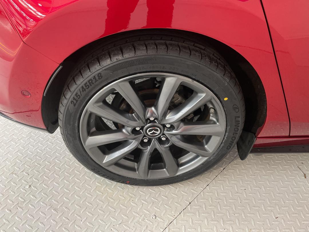 Photo '12' of Mazda Mazda3