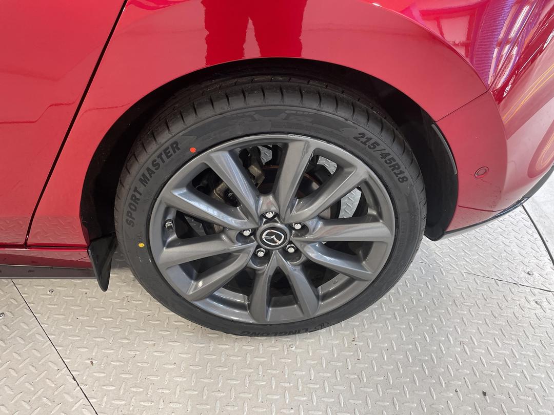 Photo '11' of Mazda Mazda3