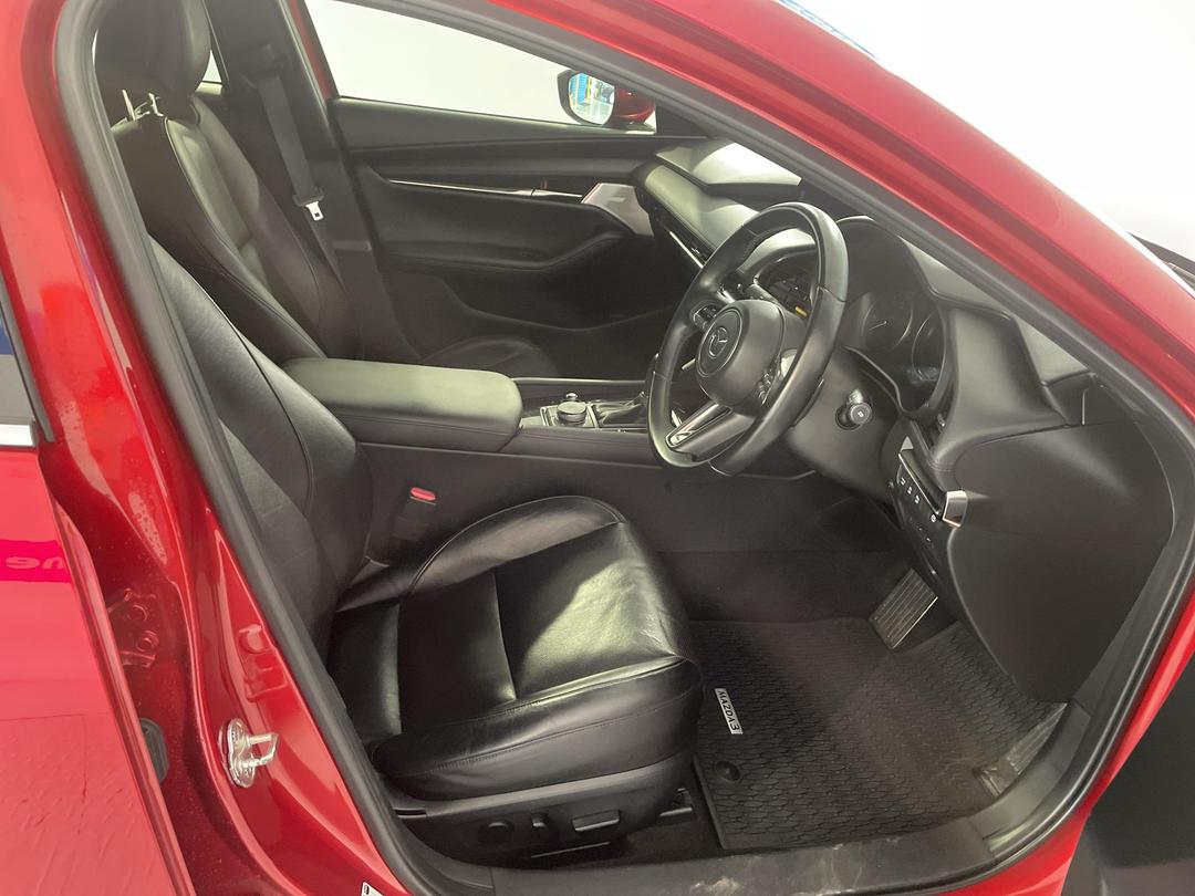 Photo '16' of Mazda Mazda3