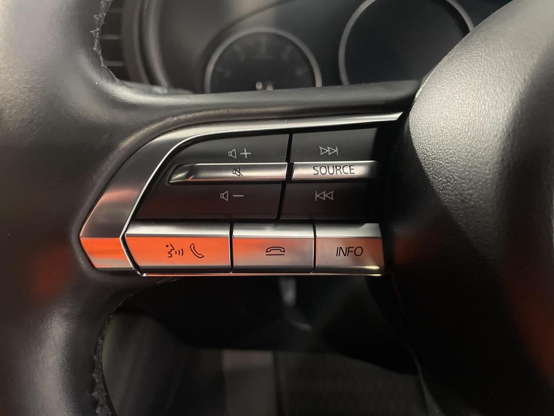 Photo '27' of Mazda Mazda3