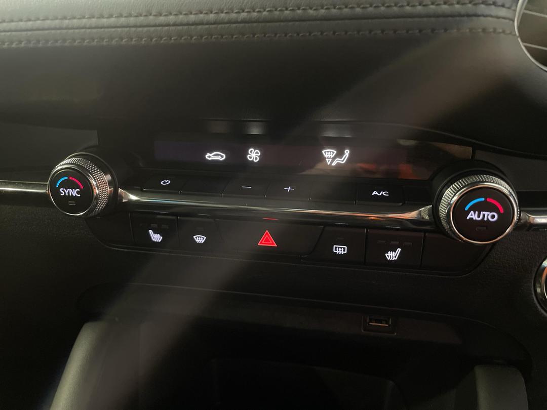 Photo '31' of Mazda Mazda3