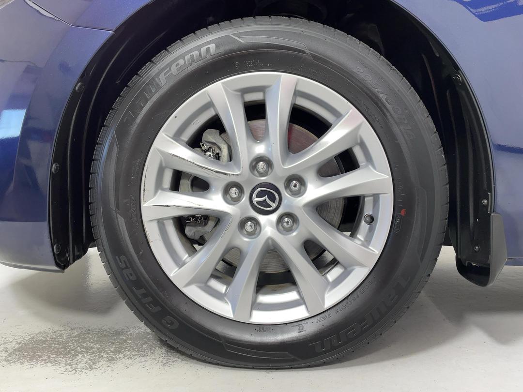 Photo '10' of Mazda Mazda3