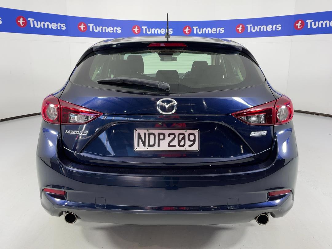 Photo '6' of Mazda Mazda3