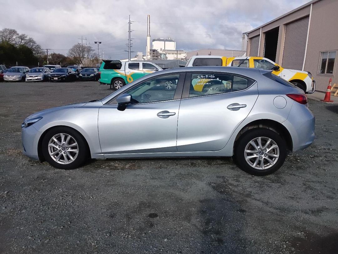 Photo '4' of Mazda Mazda3 GLX Photo '4' of Mazda Mazda3 GLX