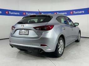 Photo '7' of Mazda Mazda3