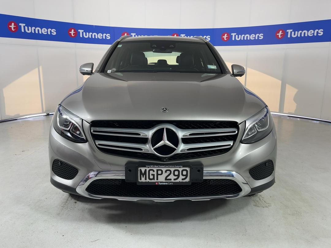 Photo '2' of Mercedes-Benz GLC