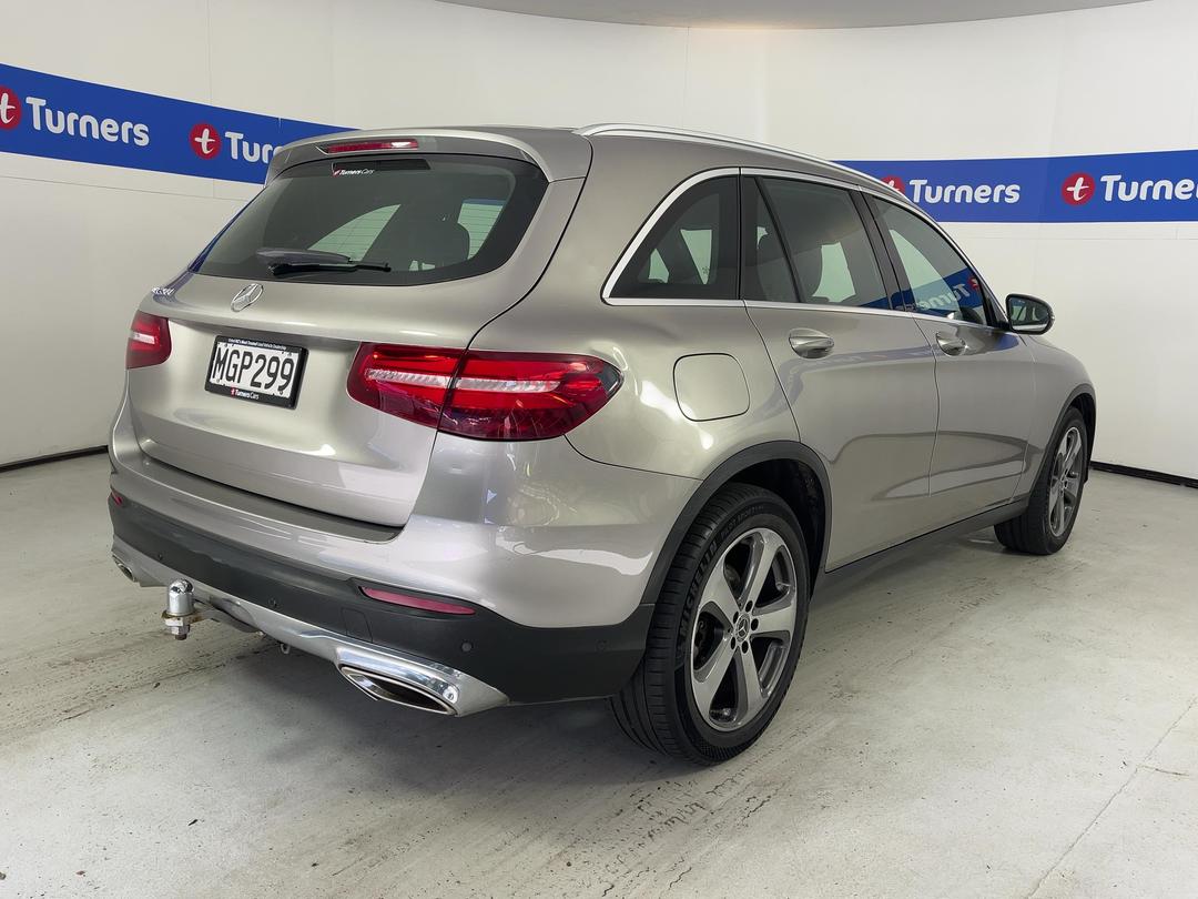Photo '7' of Mercedes-Benz GLC