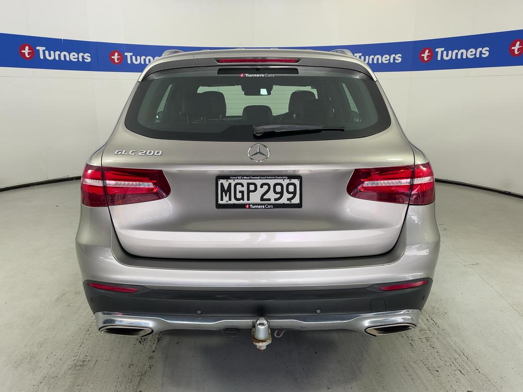 Photo '6' of Mercedes-Benz GLC