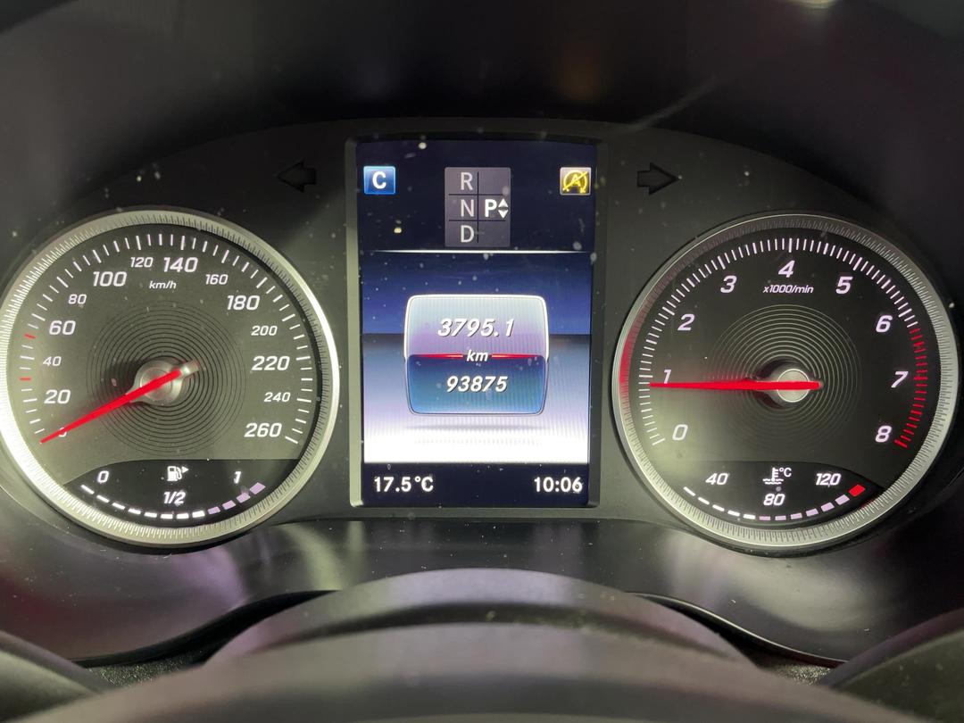 Photo '21' of Mercedes-Benz GLC