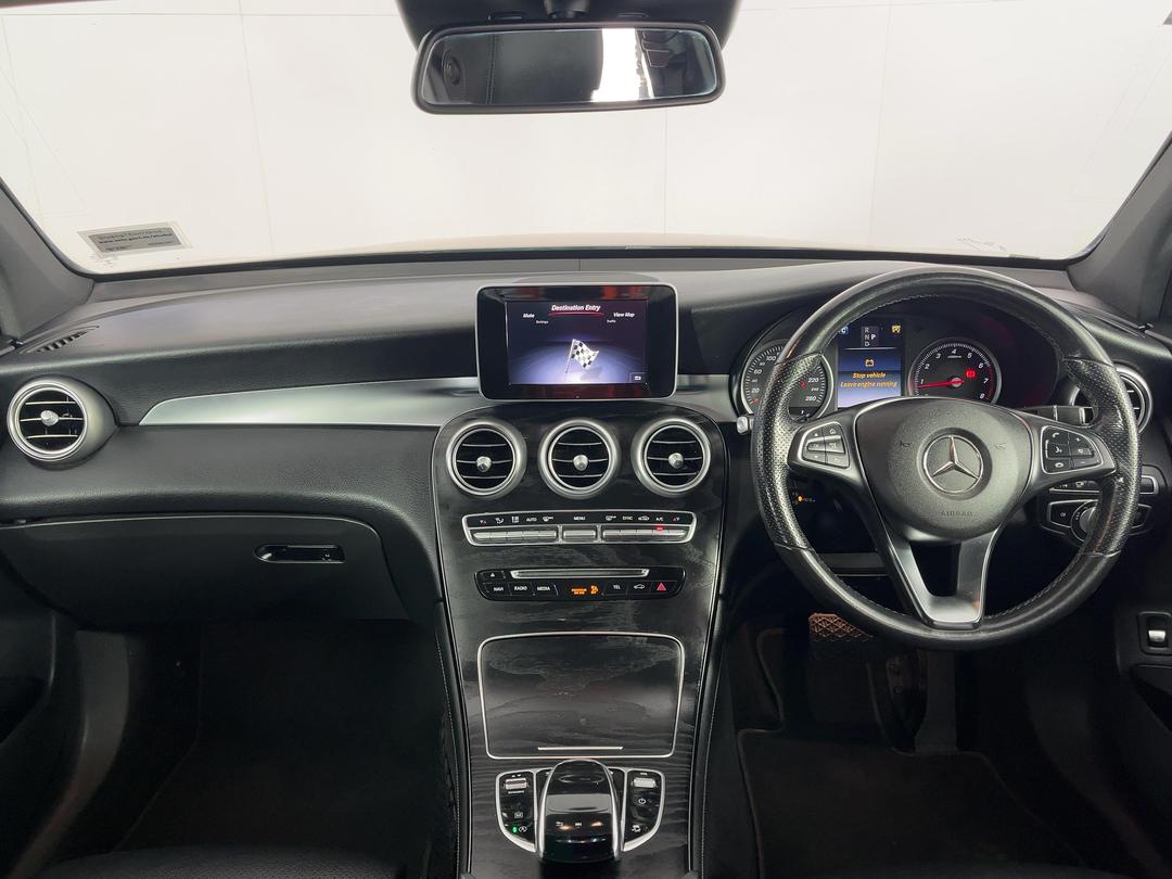 Photo '17' of Mercedes-Benz GLC