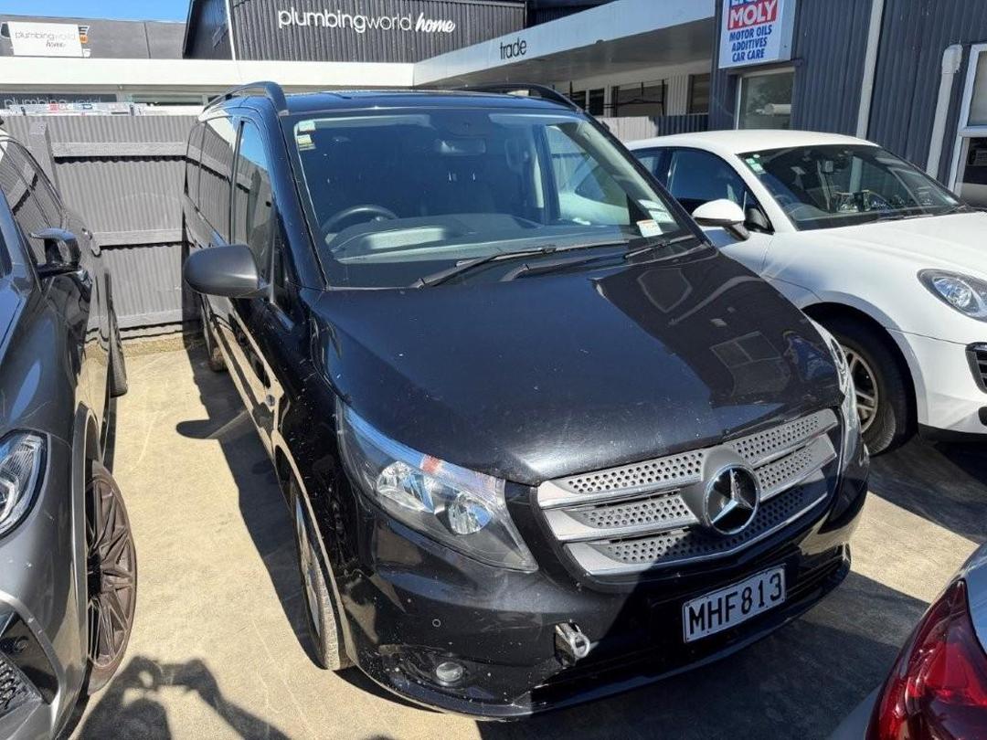 Photo '2' of Mercedes-Benz Vito 116EL Valente