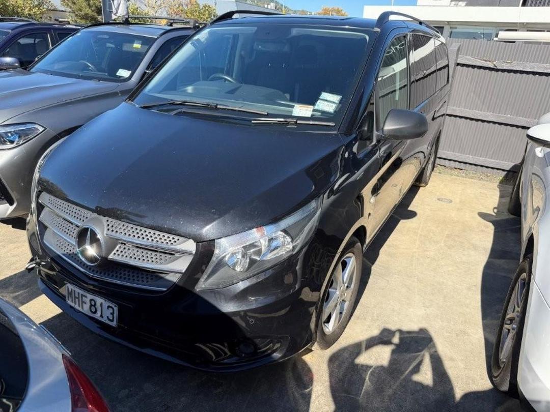 Photo '3' of Mercedes-Benz Vito 116EL Valente