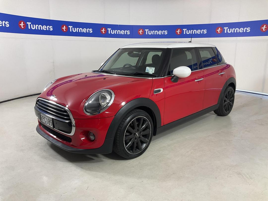 Photo '4' of Mini Hatch