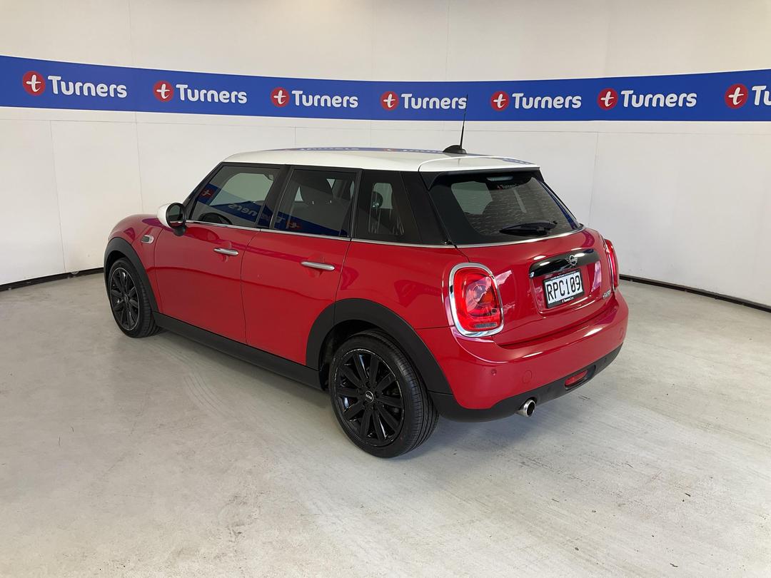 Photo '5' of Mini Hatch