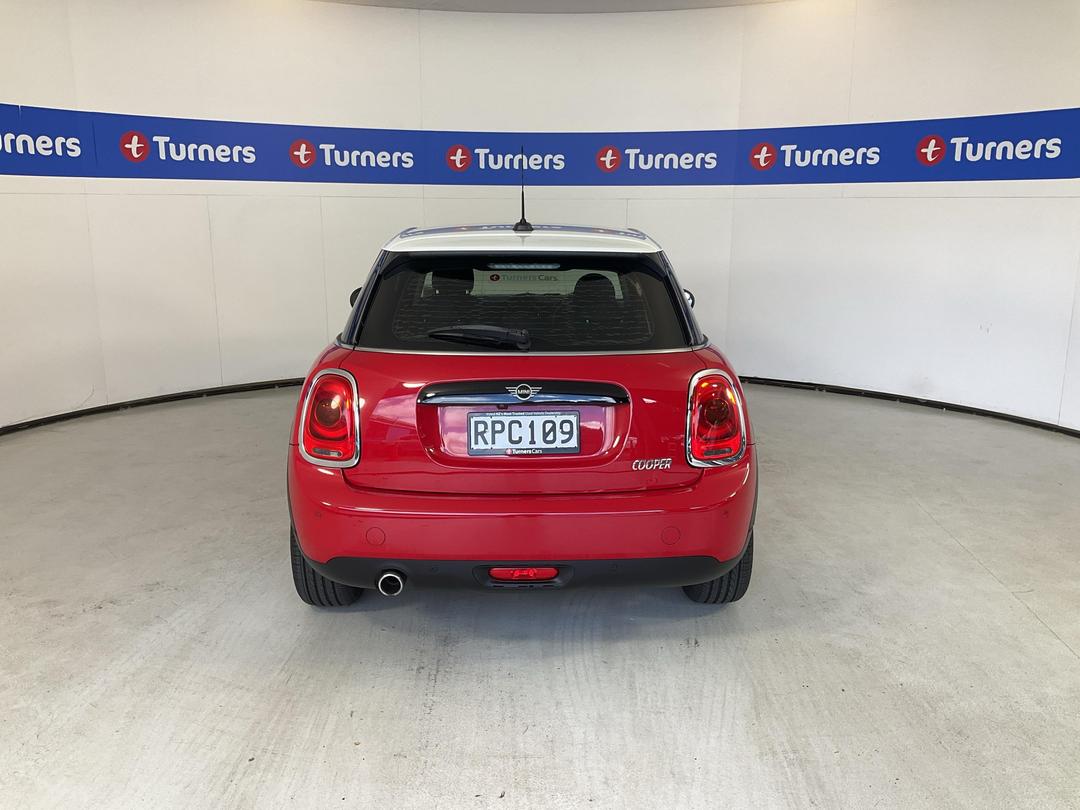 Photo '6' of Mini Hatch