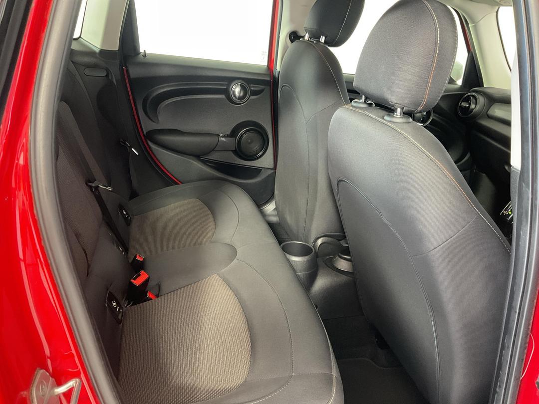 Photo '20' of Mini Hatch