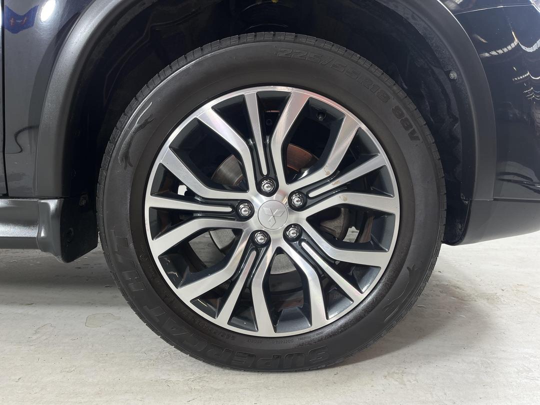 Photo '9' of Mitsubishi ASX