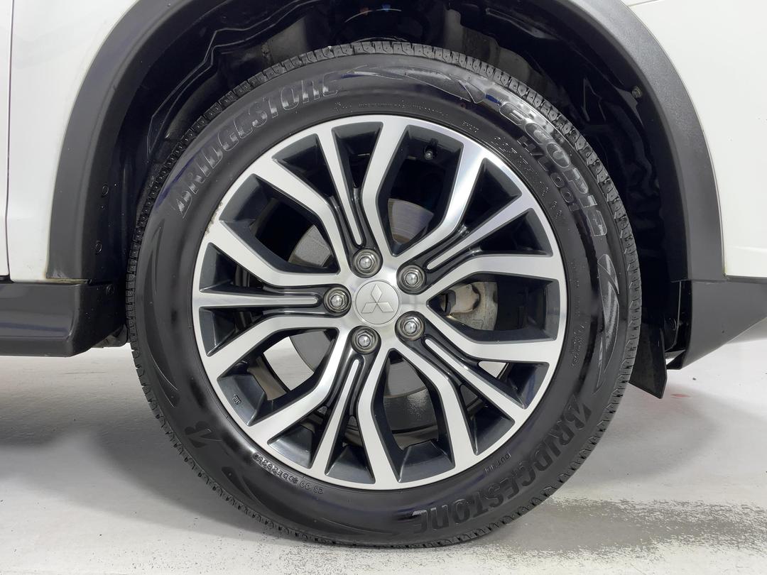 Photo '9' of Mitsubishi ASX