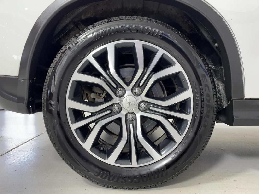 Photo '12' of Mitsubishi ASX