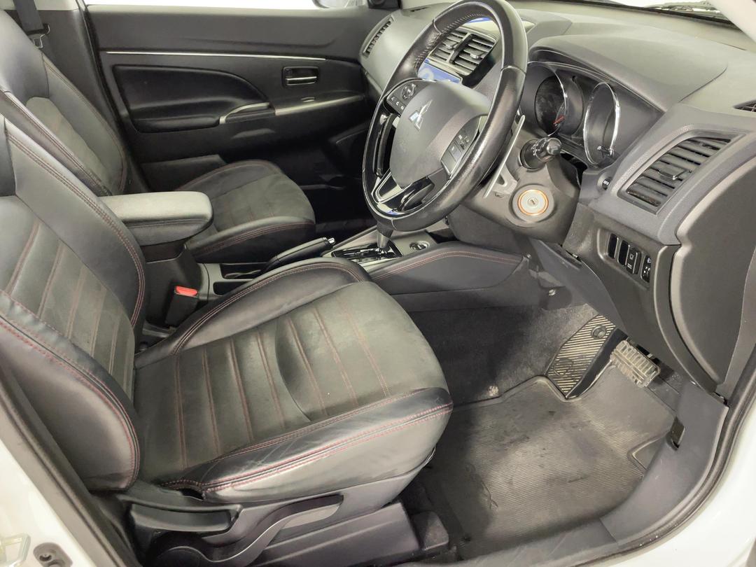 Photo '16' of Mitsubishi ASX