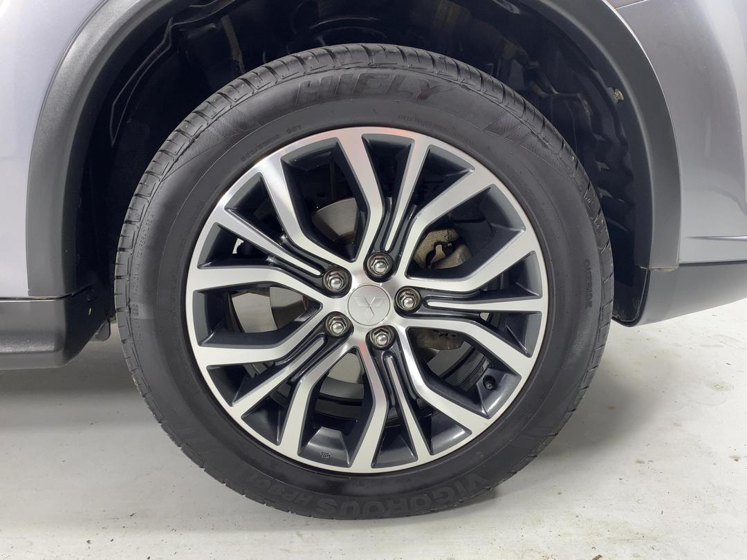 Photo '9' of Mitsubishi ASX