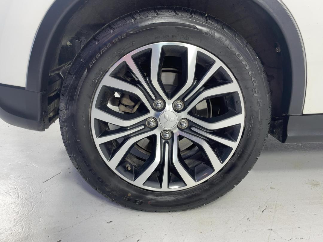 Photo '12' of Mitsubishi ASX