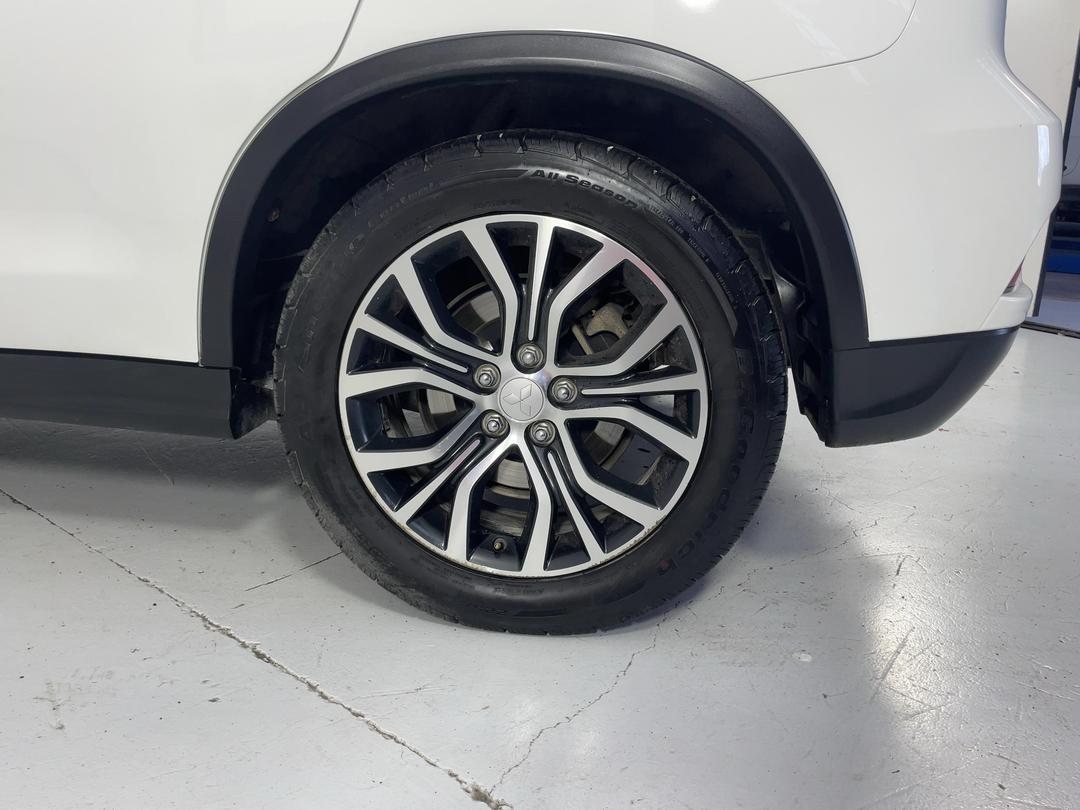 Photo '11' of Mitsubishi ASX