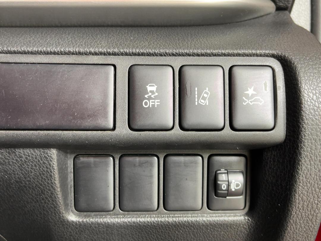 Photo '23' of Mitsubishi Eclipse Cross