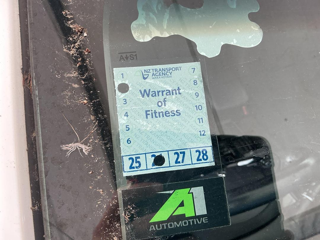 Photo '31' of Mitsubishi Outlander LS