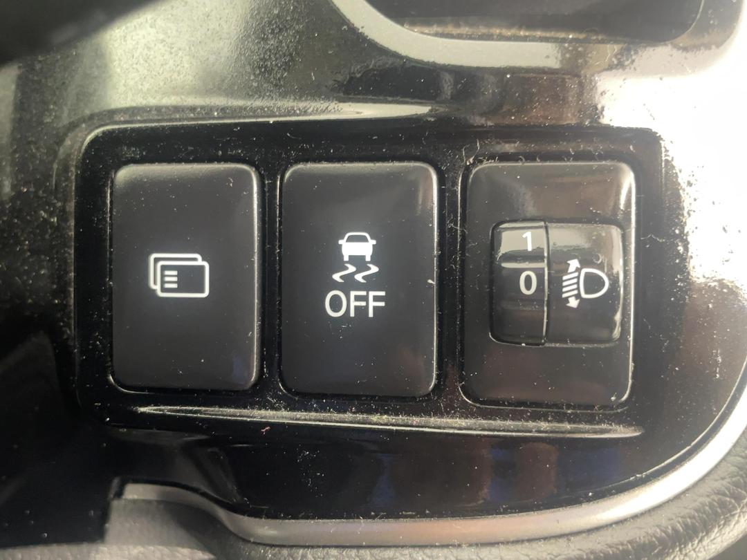 Photo '23' of Mitsubishi Outlander