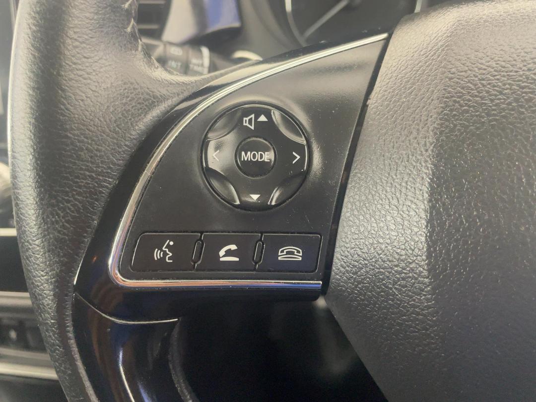 Photo '25' of Mitsubishi Outlander