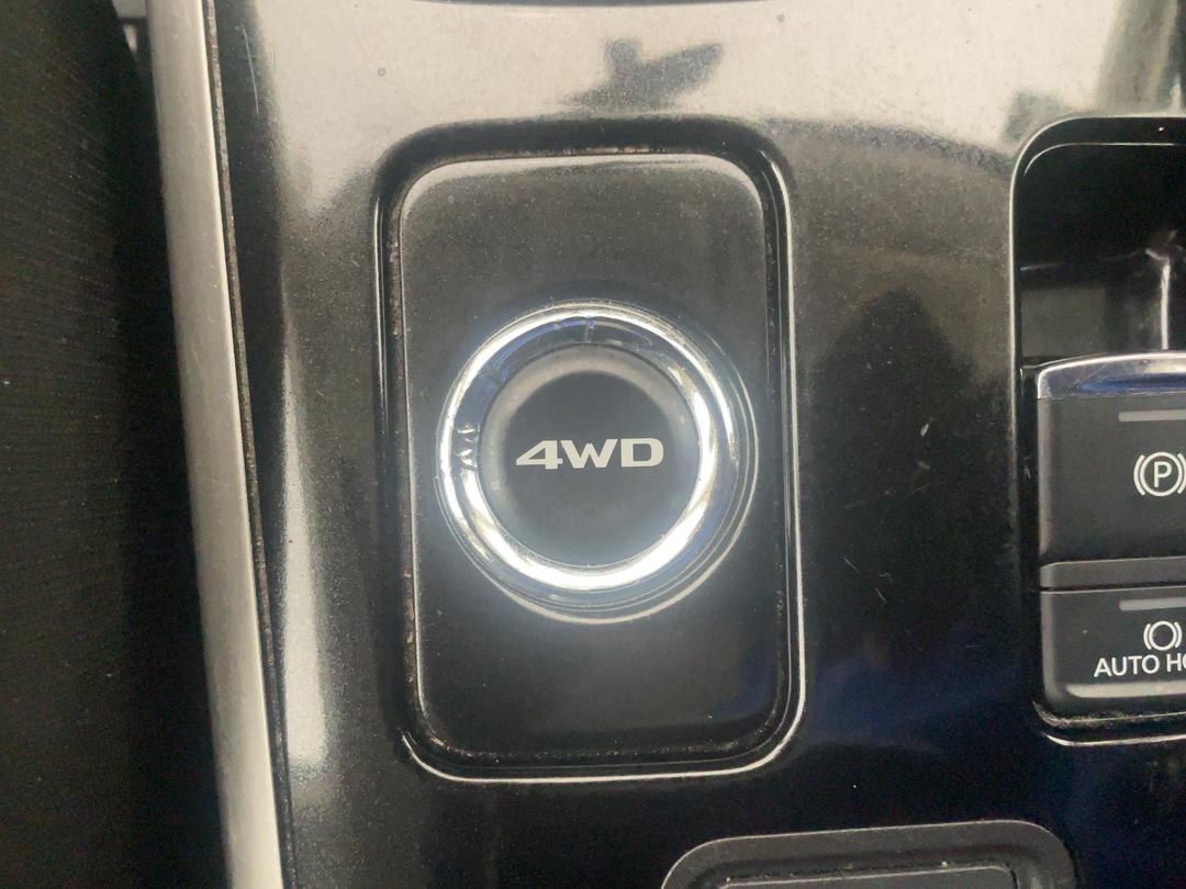 Photo '26' of Mitsubishi Outlander