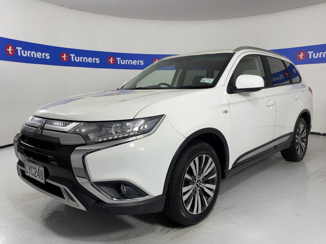Photo '4' of Mitsubishi Outlander