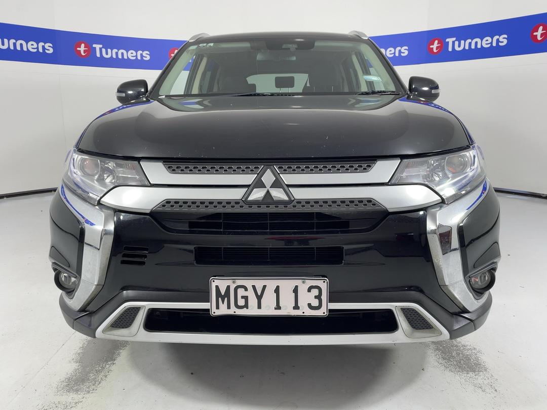 Photo '2' of Mitsubishi Outlander