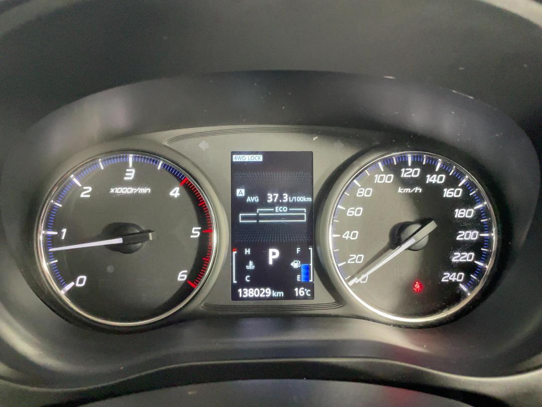 Photo '21' of Mitsubishi Outlander