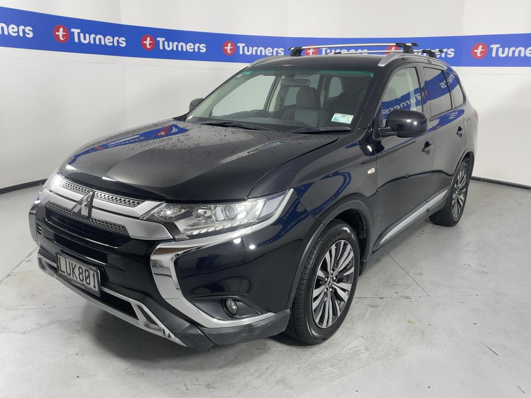 Photo '4' of Mitsubishi Outlander