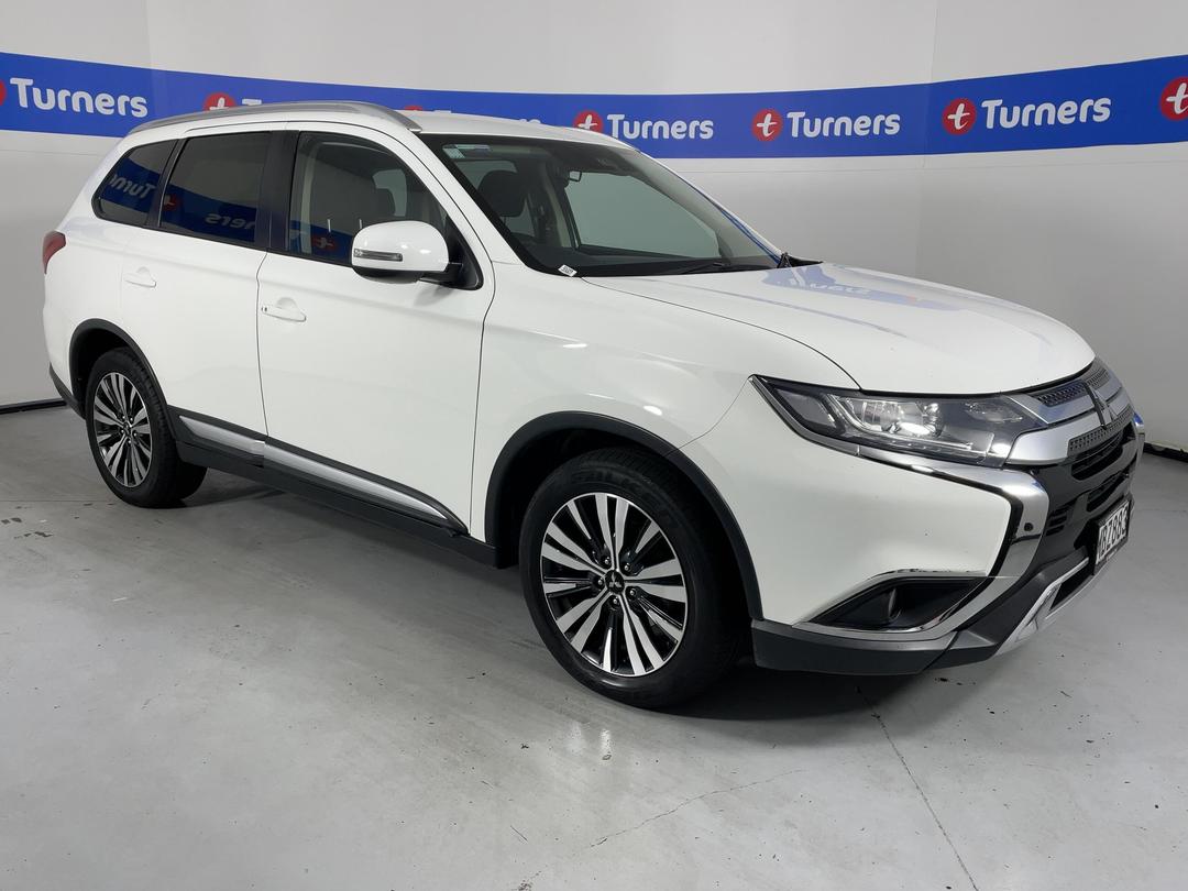 Photo '1' of Mitsubishi Outlander