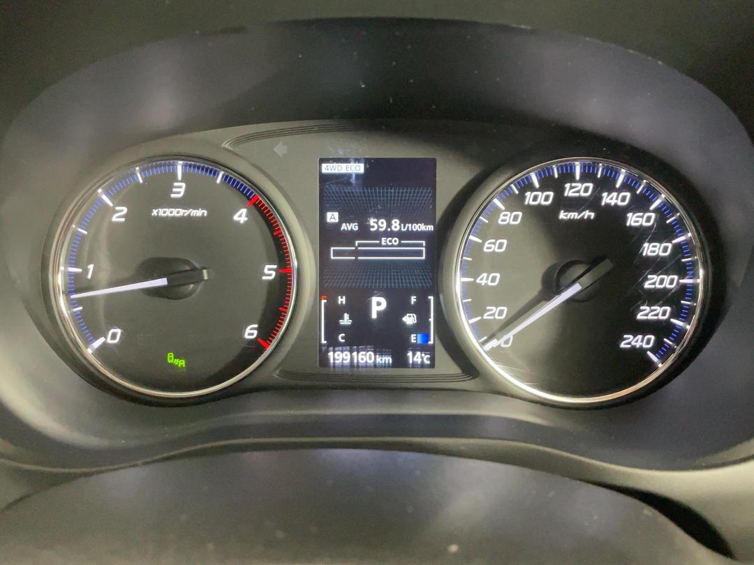 Photo '21' of Mitsubishi Outlander
