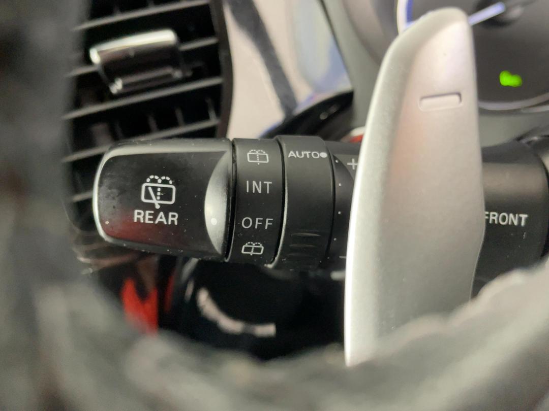 Photo '32' of Mitsubishi Outlander