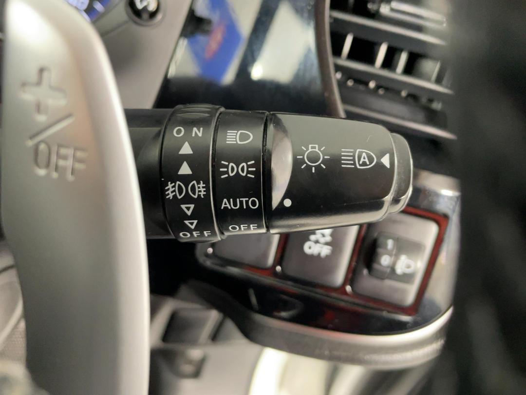 Photo '35' of Mitsubishi Outlander